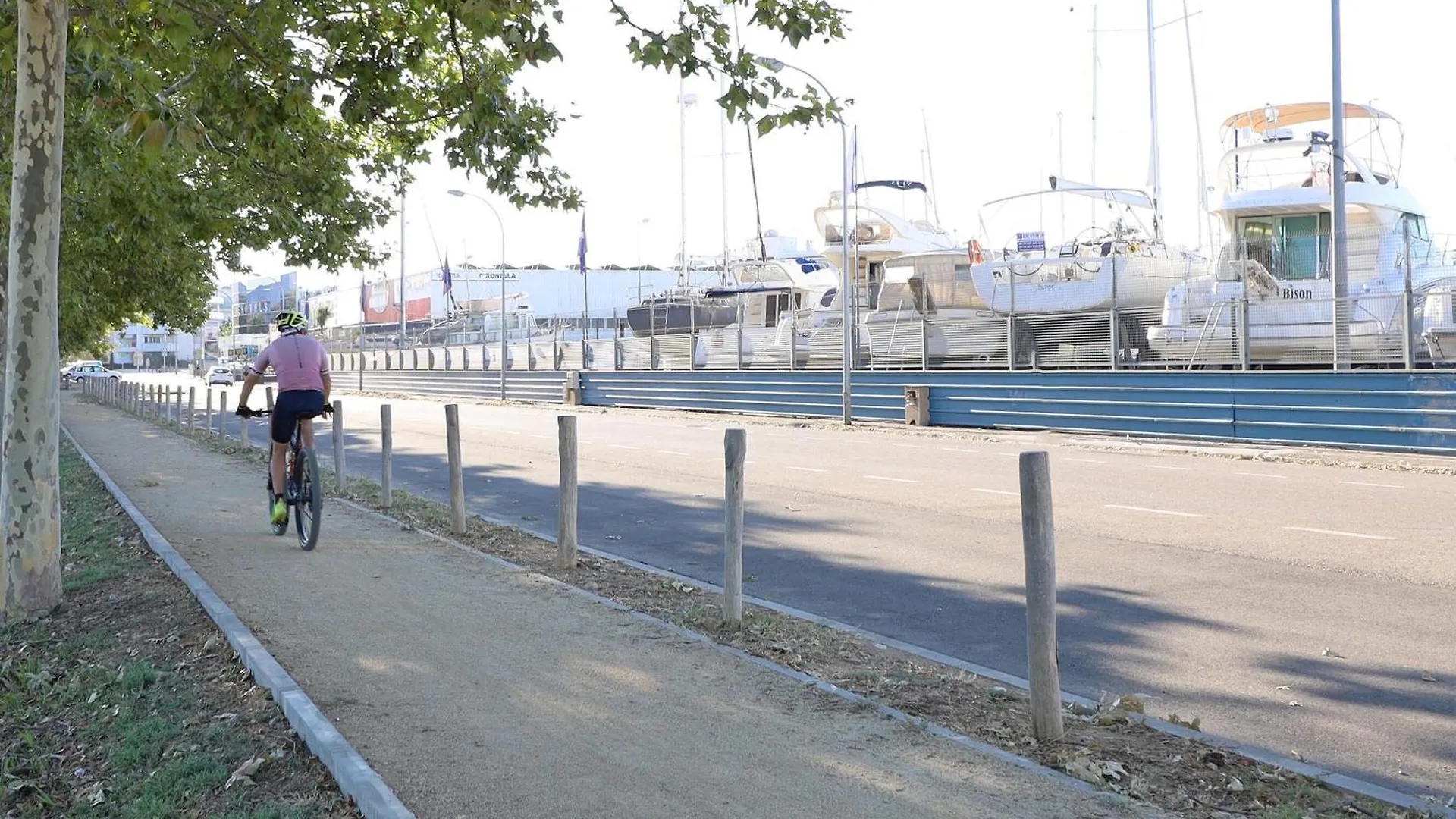 Alquiler Apartamento En Residencial Porto Marina,Roses, Para Los Amantes De La Bicicleta, El Running, Los Paseos, El Sol Y El Relax Junto A La Piscina, Un Entorno De Parques Naturales, Playas Y Ambiente Vacacional - Es-366-1