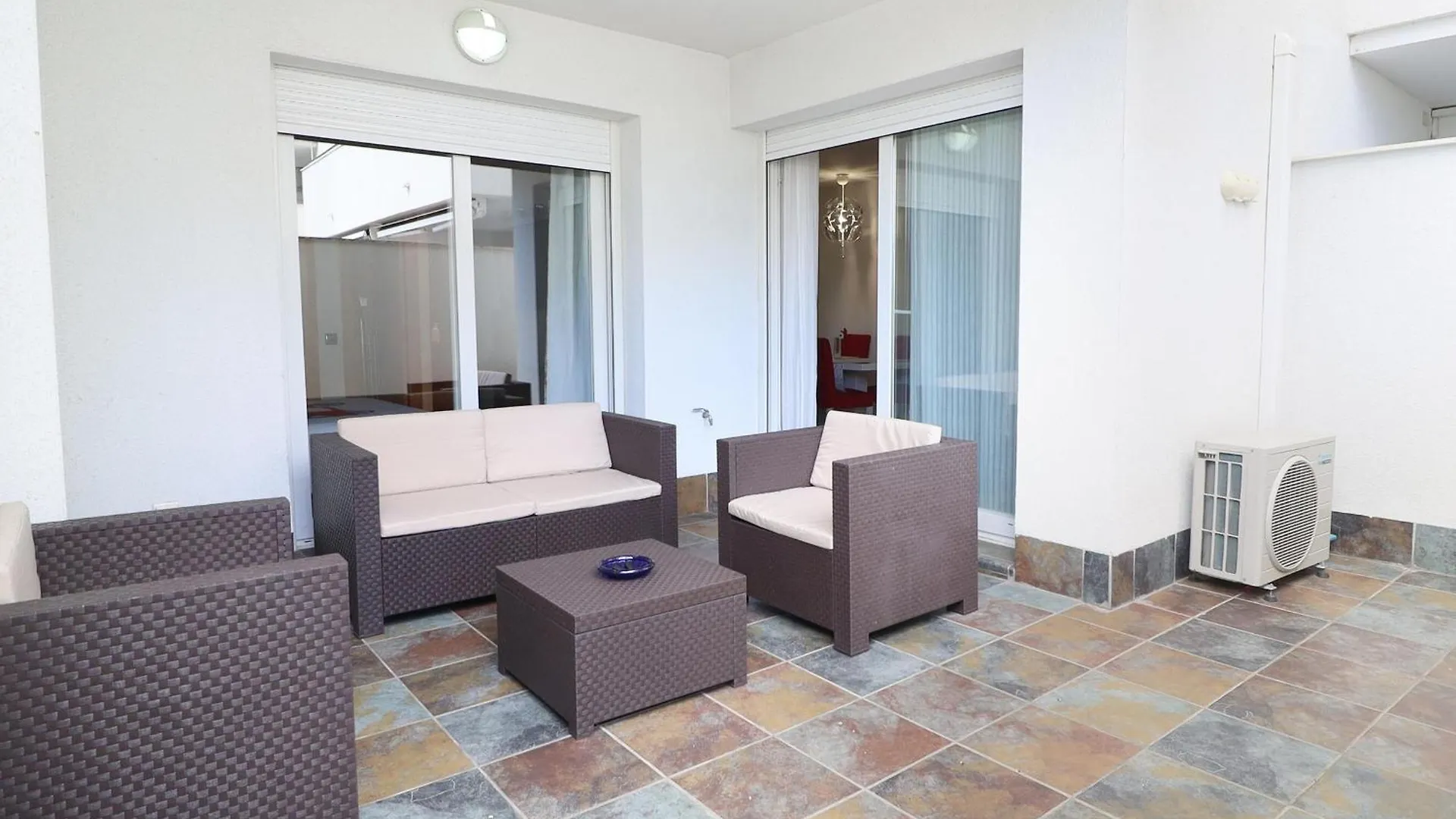 Alquiler Apartamento En Residencial Porto Marina,Roses, Para Los Amantes De La Bicicleta, El Running, Los Paseos, El Sol Y El Relax Junto A La Piscina, Un Entorno De Parques Naturales, Playas Y Ambiente Vacacional - Es-366-1 Spain